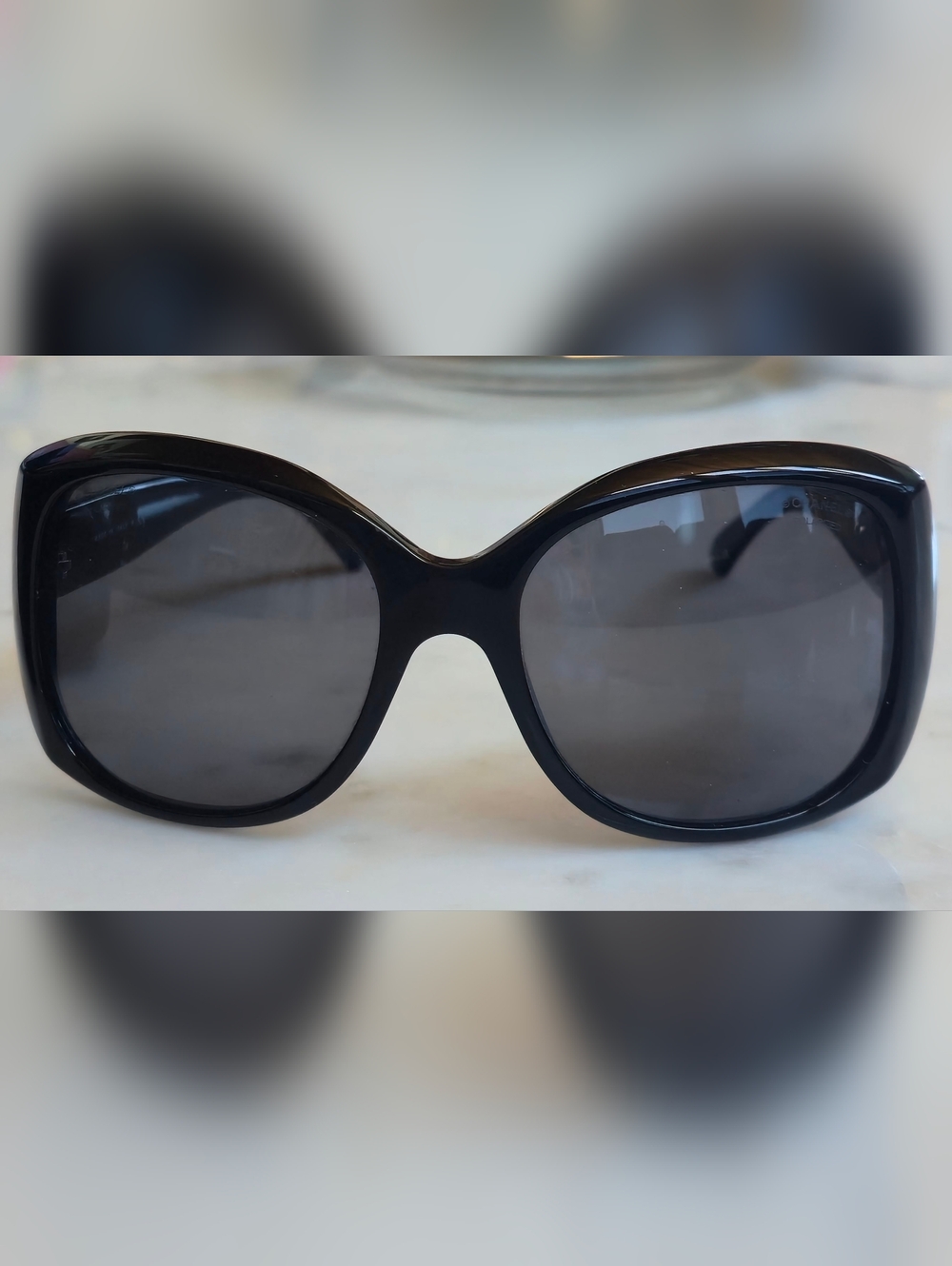 Chanel Classic Black Acetate Polarized Sunglasses - Picture 2 of 16